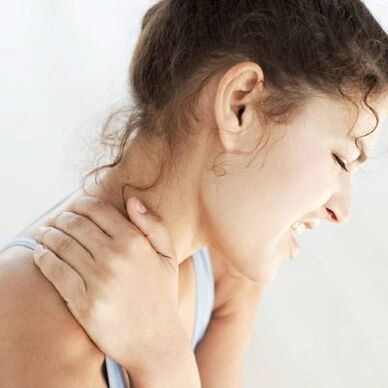 dureri de gât la o fată un simptom al osteocondrozei